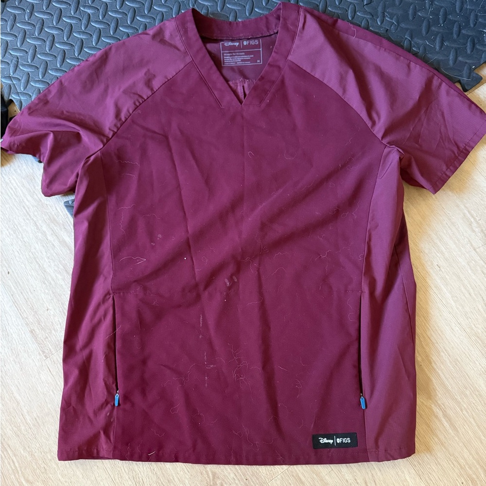 Figs x Disney Collab Scrub Top (Medium)